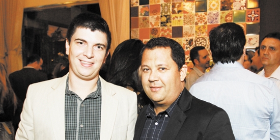 Gabriel Mulinari e Marcelo Rezende em agito no restaurante Nicanor
